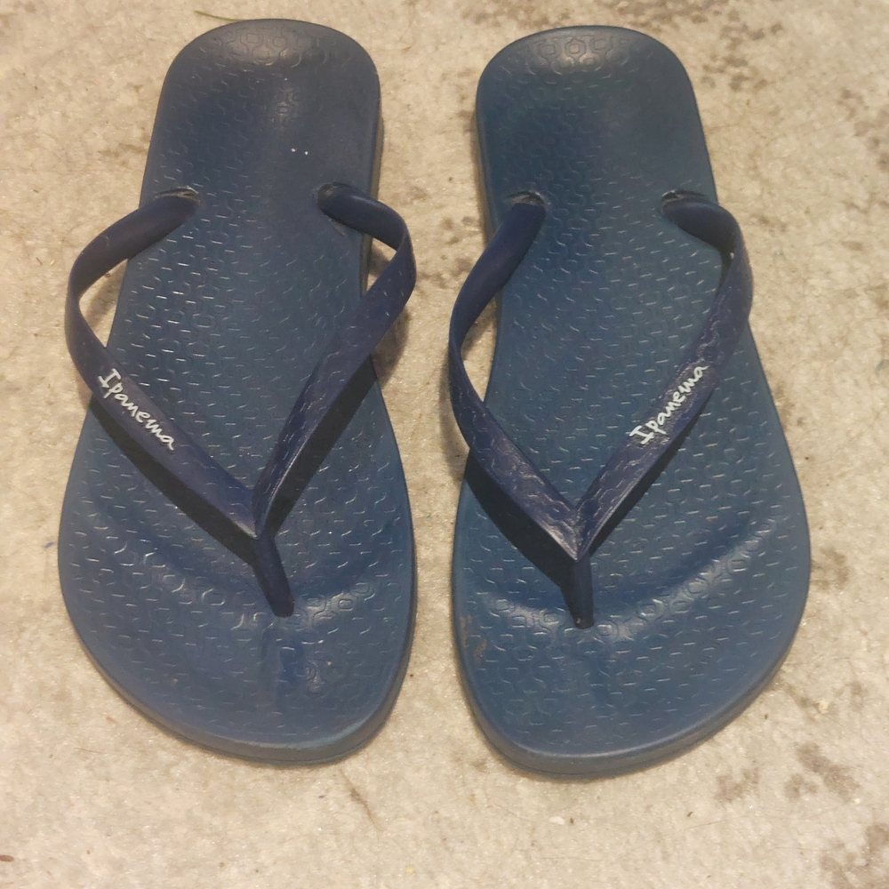 Ipanema Dark Blue Thong Sandals